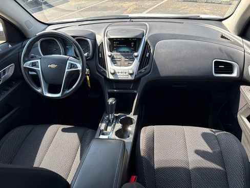 Used 2017 Chevrolet Equinox LT w/ Convenience Package FWD image 10