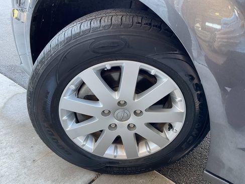 Used 2015 Chrysler Town & Country LX FWD image 47