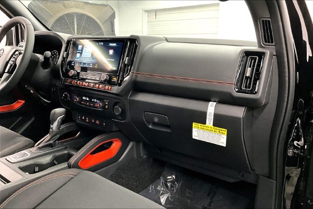 New 2026 Nissan Frontier PRO-4X w/ Tow Package AWD/4WD image 38