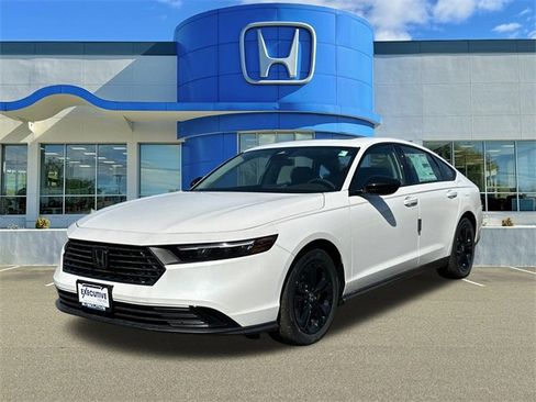 New 2025 Honda Accord SE image 5