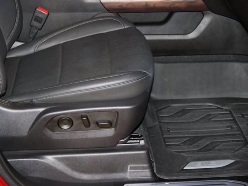 Used 2025 GMC Sierra 3500 SLT w/ SLT Premium Package image 73