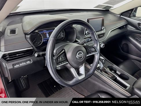 Used 2020 Nissan Altima 2.5 SR image 9