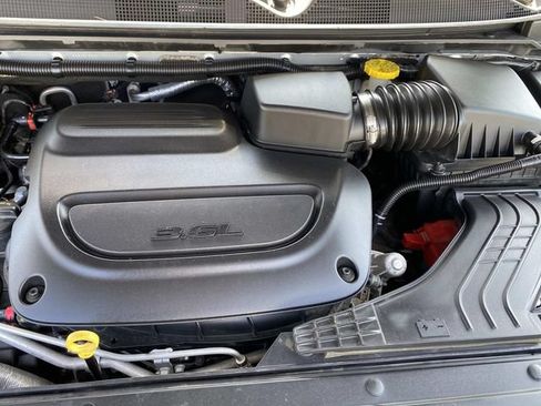 Used 2023 Chrysler Voyager LX FWD image 32