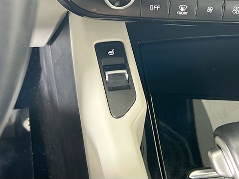 Used 2023 Kia Telluride S image 20