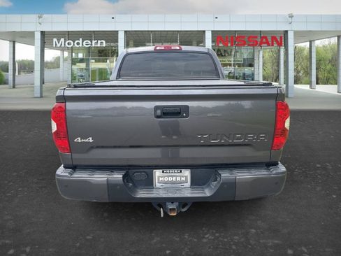 Used 2020 Toyota Tundra SR5 w/ SR5 Convenience Package AWD/4WD image 5