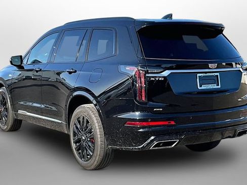 Used 2023 Cadillac XT6 Sport AWD/4WD image 11