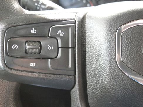 Used 2023 GMC Sierra 1500 Pro w/ Pro Value Package AWD/4WD image 11