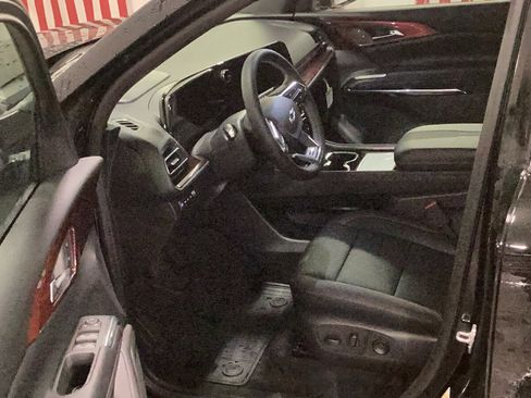 New 2026 Chevrolet Traverse Z71 w/ Driver Confidence Package image 12