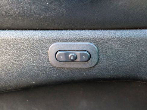 Used 2014 Jeep Grand Cherokee Limited w/ Luxury Group II image 17