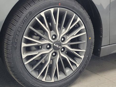 Used 2024 Kia Forte GT-Line FWD image 31
