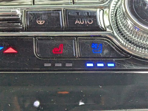 Used 2022 Lincoln Corsair Reserve w/ Elements Package image 16