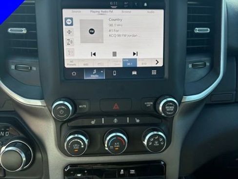 Used 2023 RAM 1500 4x4 Crew Cab image 22