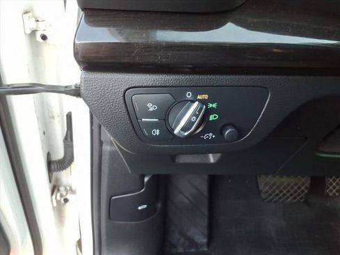 Used 2019 Audi Q5 2.0T Premium Plus w/ Premium Plus Package image 32