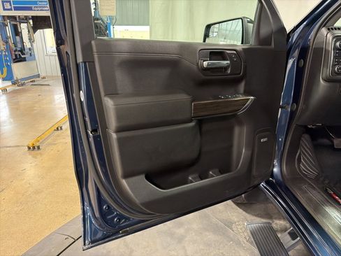 Certified 2020 Chevrolet Silverado 1500 LT Trail Boss image 4