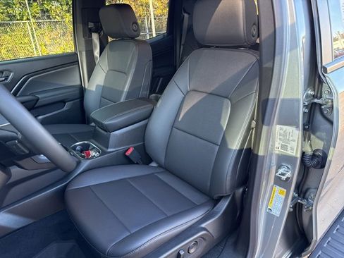 Used 2025 GMC Canyon Elevation w/ Convenience Package image 10