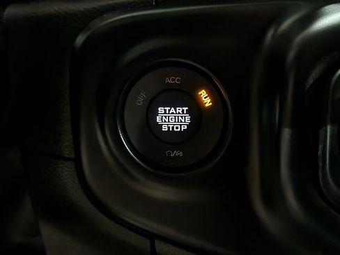 Used 2022 Jeep Wrangler Unlimited Sport S image 40