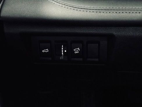 Used 2023 Subaru Outback Limited image 35