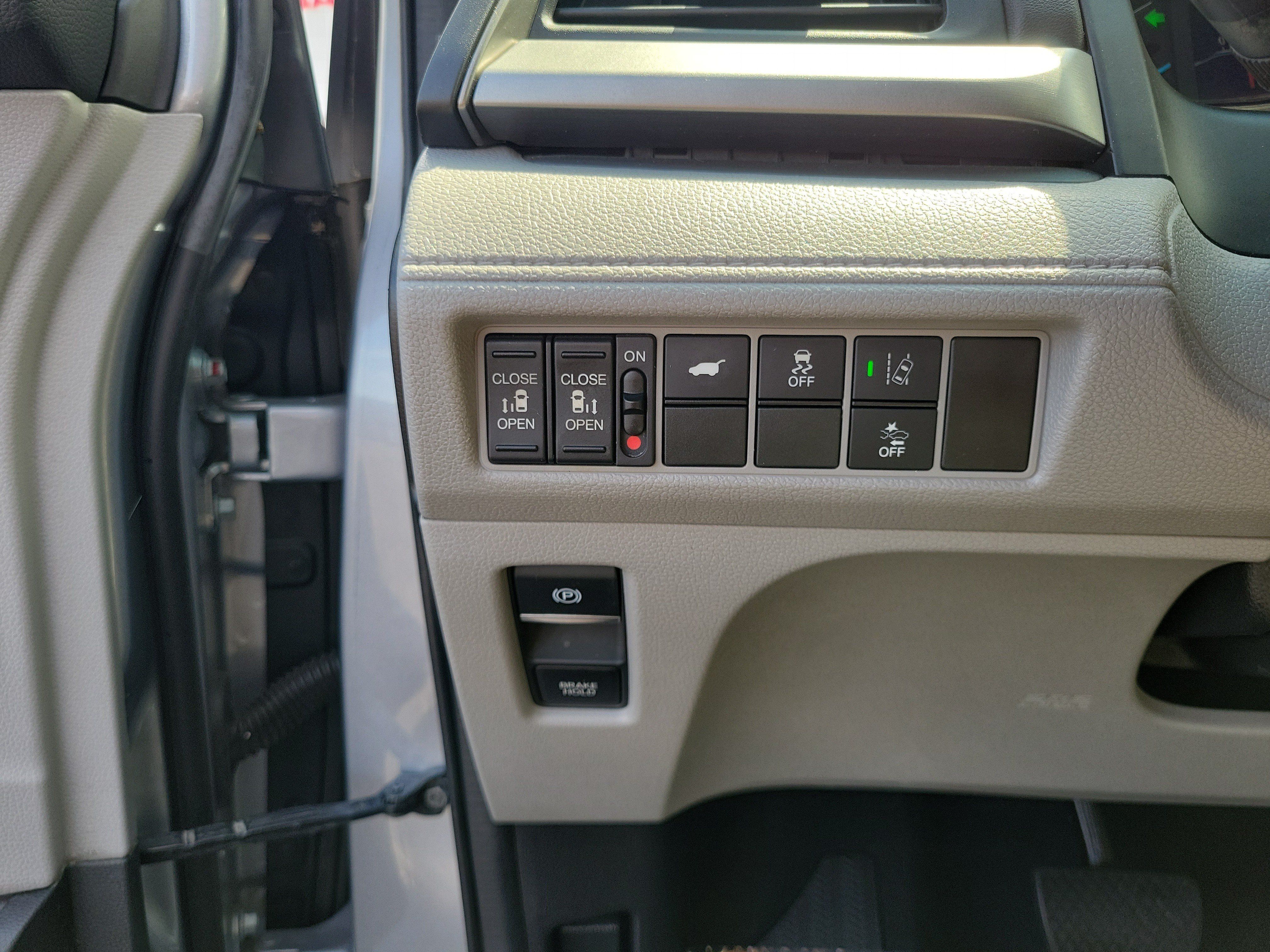 Used 2018 Honda Odyssey EX-L image 20