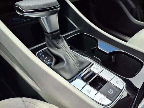 Used 2025 Hyundai Tucson SEL FWD image 18