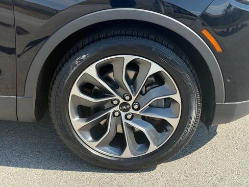 Certified 2022 Lincoln Nautilus Reserve w/ Equipment Group 201A AWD/4WD image 12