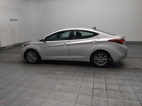 Used 2016 Hyundai Elantra SE w/ Option Group 02 FWD image 3