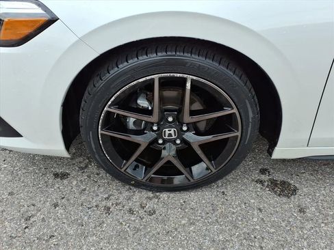 Used 2023 Honda Civic Sport Touring image 11