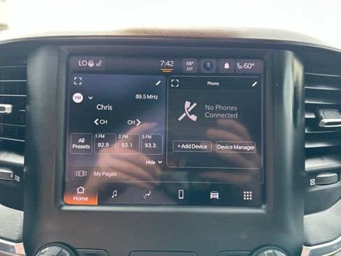 Used 2022 RAM 1500 Laramie AWD/4WD image 14