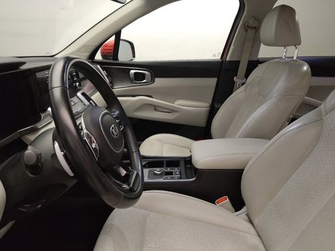 Used 2021 Kia Sorento EX image 17