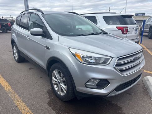 Used 2018 Ford Escape SE w/ SE SYNC Package image 1