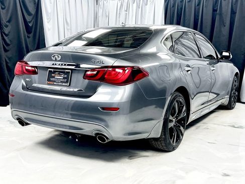 Used 2017 INFINITI Q70 L 3.7 w/ Deluxe Touring Package image 6
