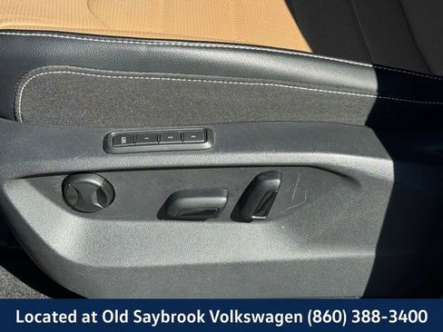 Certified 2022 Volkswagen Atlas Cross Sport SEL Premium R-Line image 31