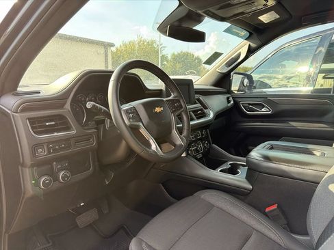 Used 2024 Chevrolet Tahoe LS RWD image 7