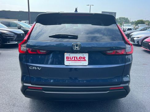 Used 2025 Honda CR-V EX image 6