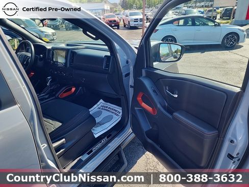 Certified 2023 Nissan Frontier PRO-4X w/ Tow Package AWD/4WD image 30