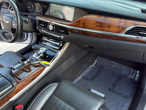 Used 2017 Genesis G90 5.0 Ultimate RWD image 28
