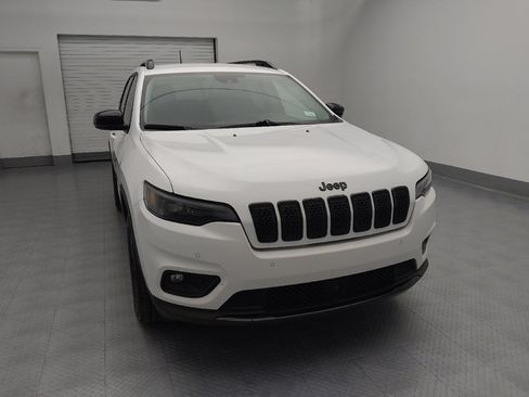Used 2023 Jeep Cherokee Altitude Lux image 14