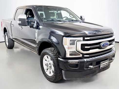 Used 2022 Ford F250 Platinum AWD/4WD image 3