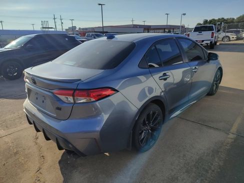 Used 2025 Toyota Corolla SE FWD image 4