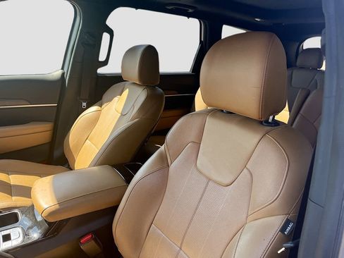 Used 2021 Kia Telluride SX w/ Towing Package image 21