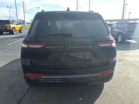 New 2026 Jeep Grand Cherokee Summit w/ Obsidian Package image 4