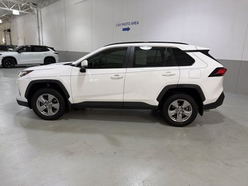 Used 2024 Toyota RAV4 XLE w/ Convenience Package FWD image 5