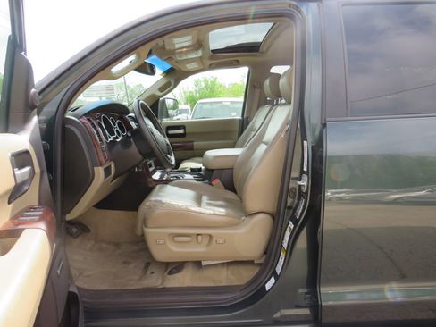 Used 2008 Toyota Sequoia Limited image 10