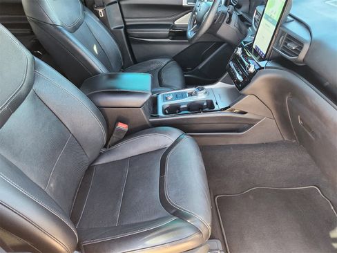 Used 2022 Ford Explorer ST w/ Equipment Group 401A image 30