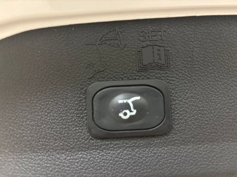 Used 2019 Ford Escape SEL AWD/4WD image 26