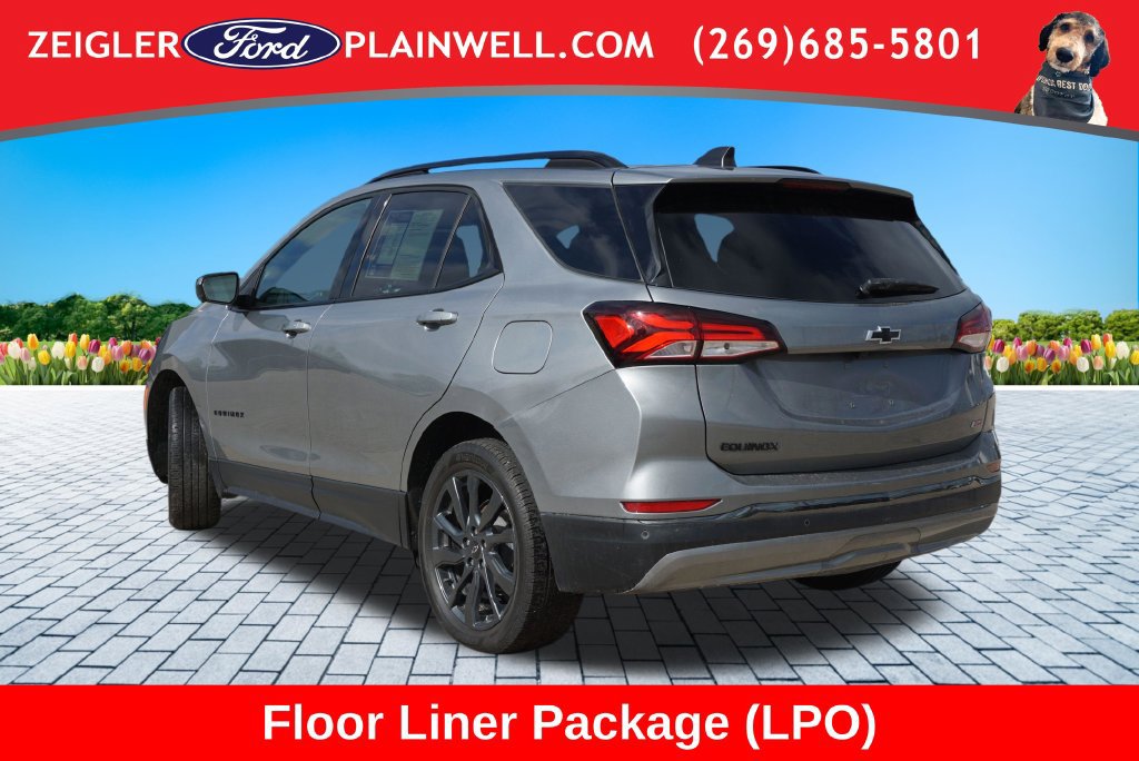 Used 2023 Chevrolet Equinox RS w/ LPO, Floor Liner Package FWD image 3