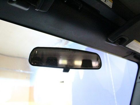 Used 2015 Jeep Wrangler Sport image 24