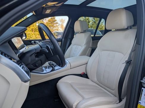 Used 2022 BMW X5 xDrive45e w/ Executive Package image 13