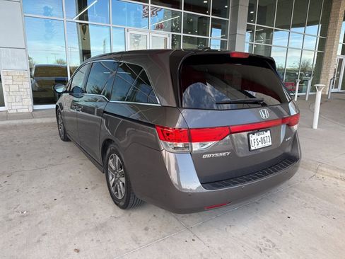 Used 2016 Honda Odyssey Touring Elite image 13