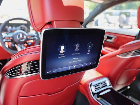 Used 2025 Mercedes-Benz S 63 AMG S image 22