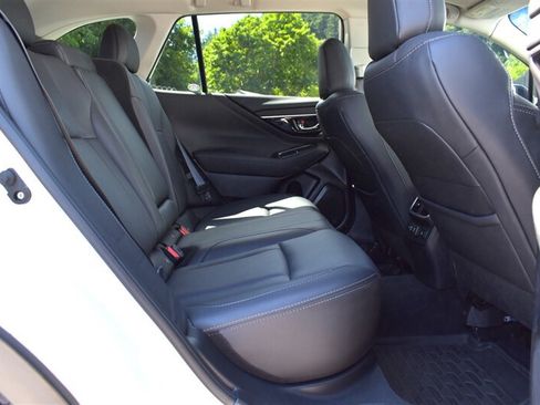 Used 2022 Subaru Outback Limited XT w/ Popular Package #2 AWD/4WD image 30